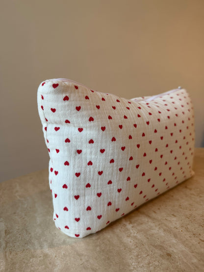 Trousse de toilette Petit Cœur vue de trois quarts