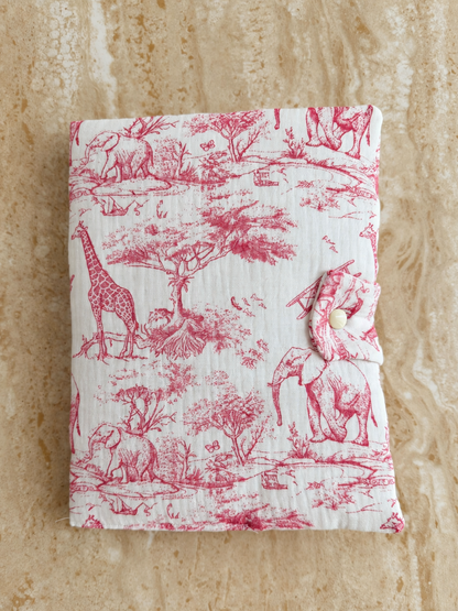 Protège carnet de santé Safari rose, fermé