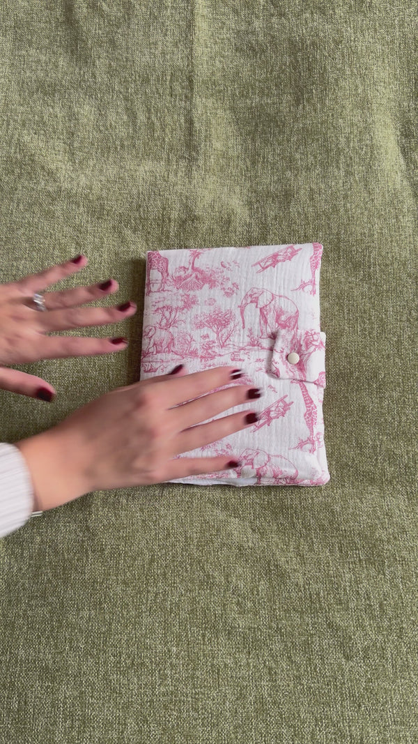Vidéo Protège carnet de santé Safari rose
